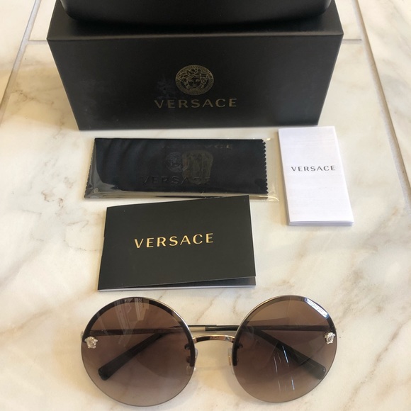 ?NEW SHOW STOPPER VERSACE SUNGLASSES ? main image 7